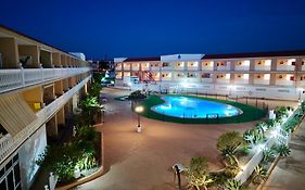 Encantador Estudio con Terraza Privada y Espectaculares Vistas al Mar en Costa del Silencio, Cerca de Los Cristianos
